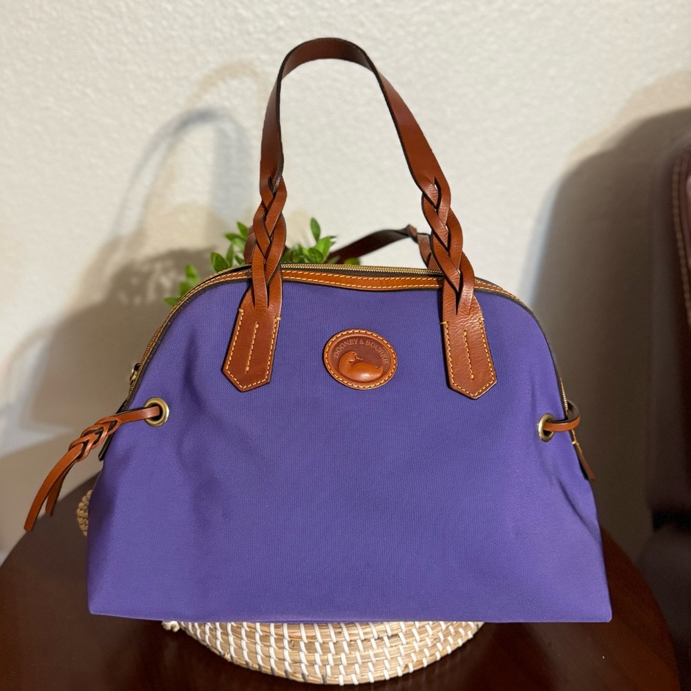 Large Dooney and bourke tote